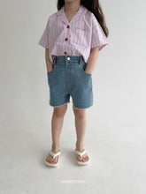 Load image into Gallery viewer, Denim Vintage Shorts
