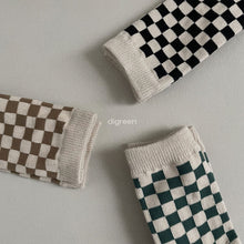 Load image into Gallery viewer, Checker Board Socks Set
