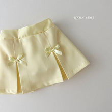 Load image into Gallery viewer, Ribbon Double Pleat Skirt
