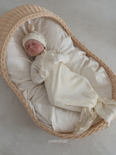 Load image into Gallery viewer, Daphne Newborn Set
