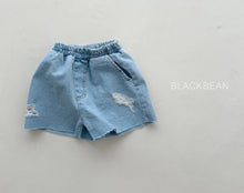 Load image into Gallery viewer, 615 Vintage Denim Shorts
