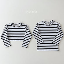 Load image into Gallery viewer, Daily Bebe Rash Guard Top &amp; Bottom
