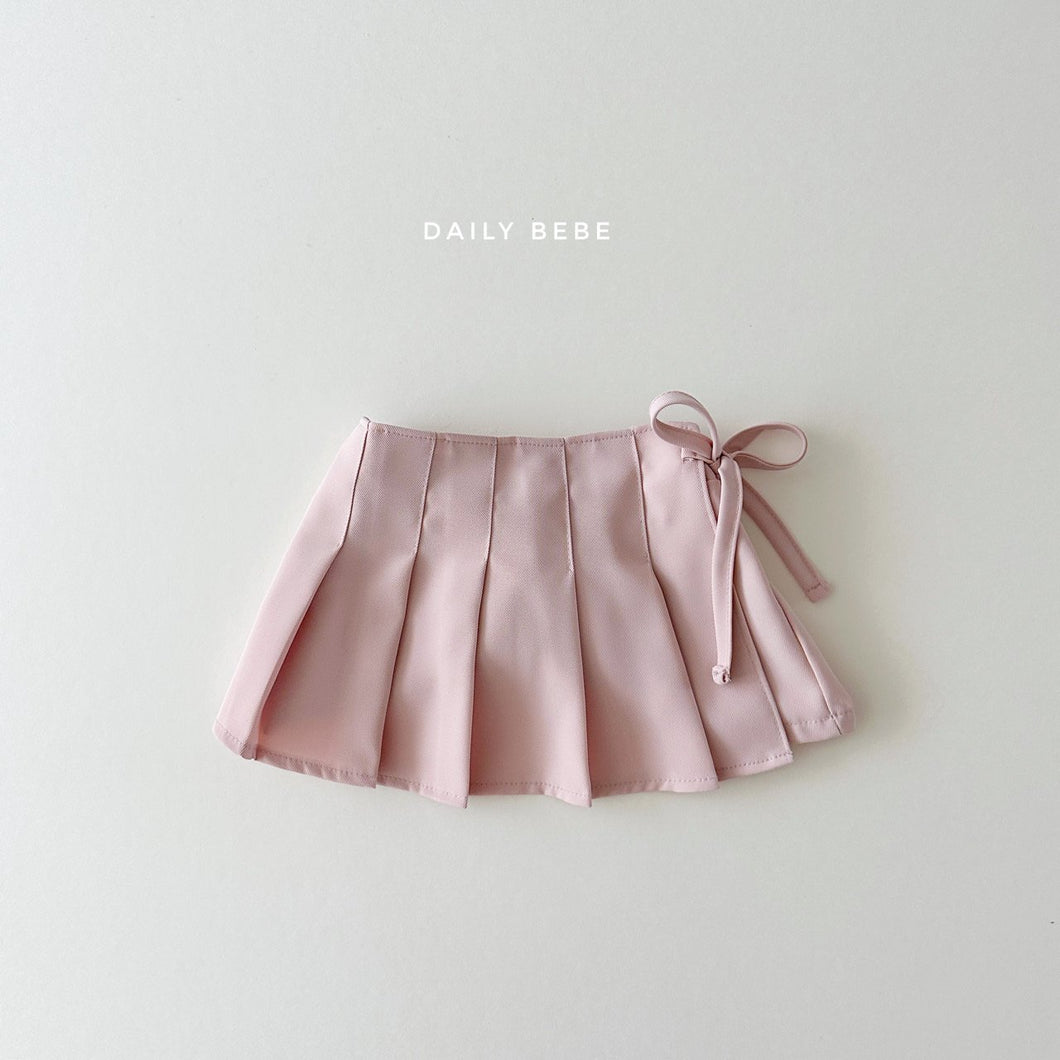 Ribbon Pleated Skirt