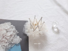 Load image into Gallery viewer, Tulle Pearl Tiara Hairpin
